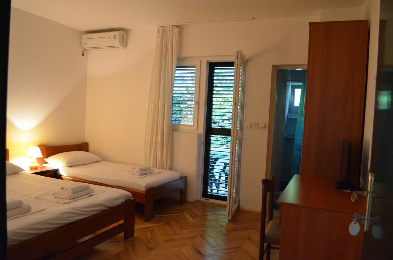 Amarillo Apartament Budva