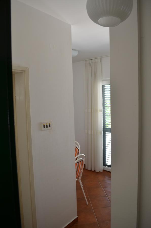 Apartament Amarillo *