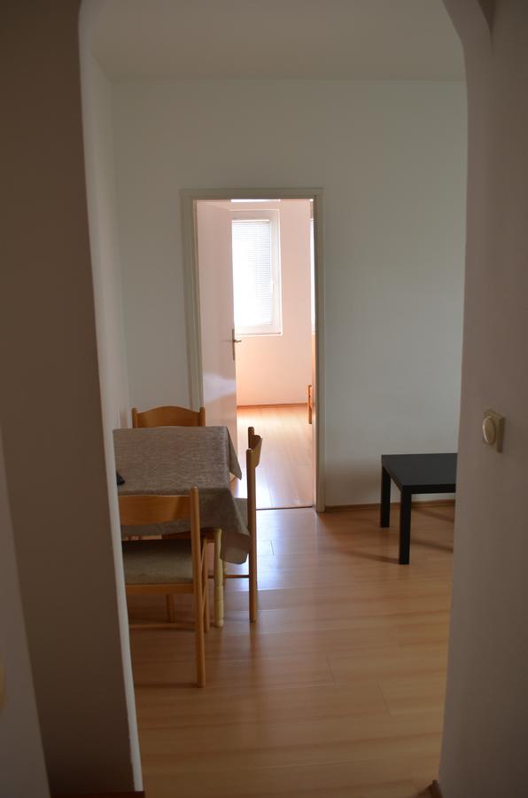 Amarillo Apartament Budva